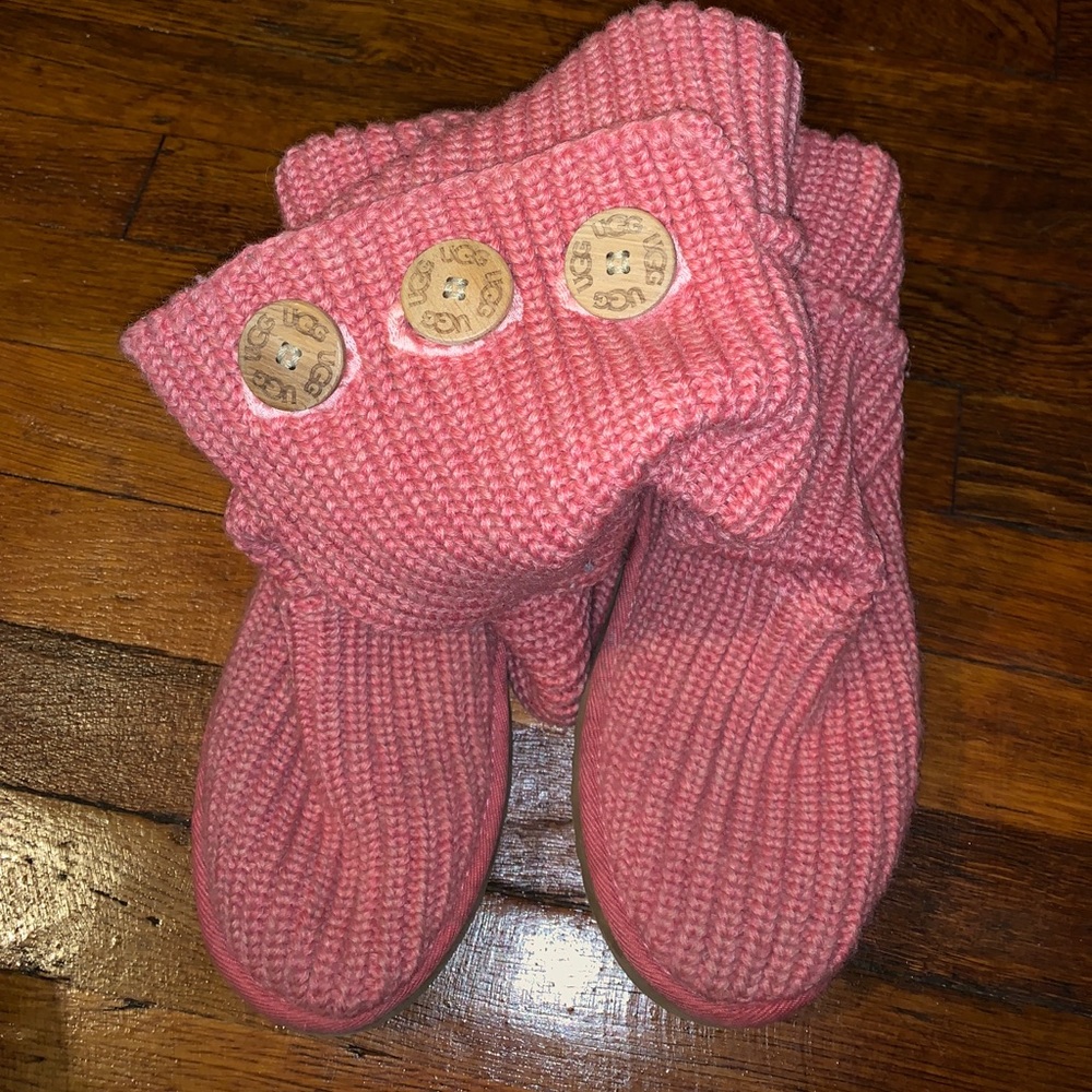 Pink knit uggs